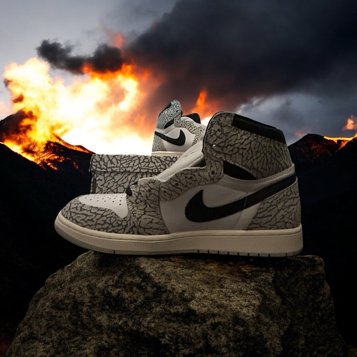 * BRAND NEW* Nike Air Jordan 1 Retro “Elephant Print”– Black & White OG High Top2