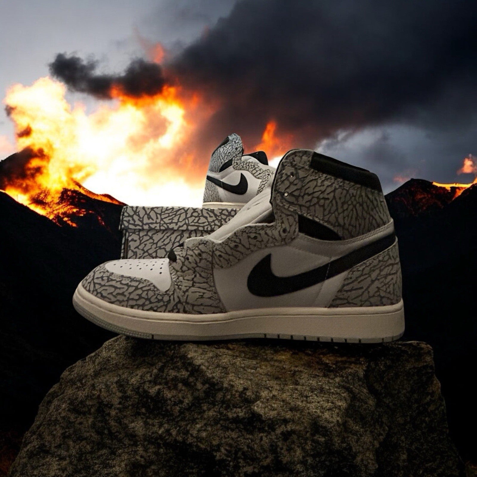 * BRAND NEW* Nike Air Jordan 1 Retro “Elephant Print”– Black & White OG High Top2