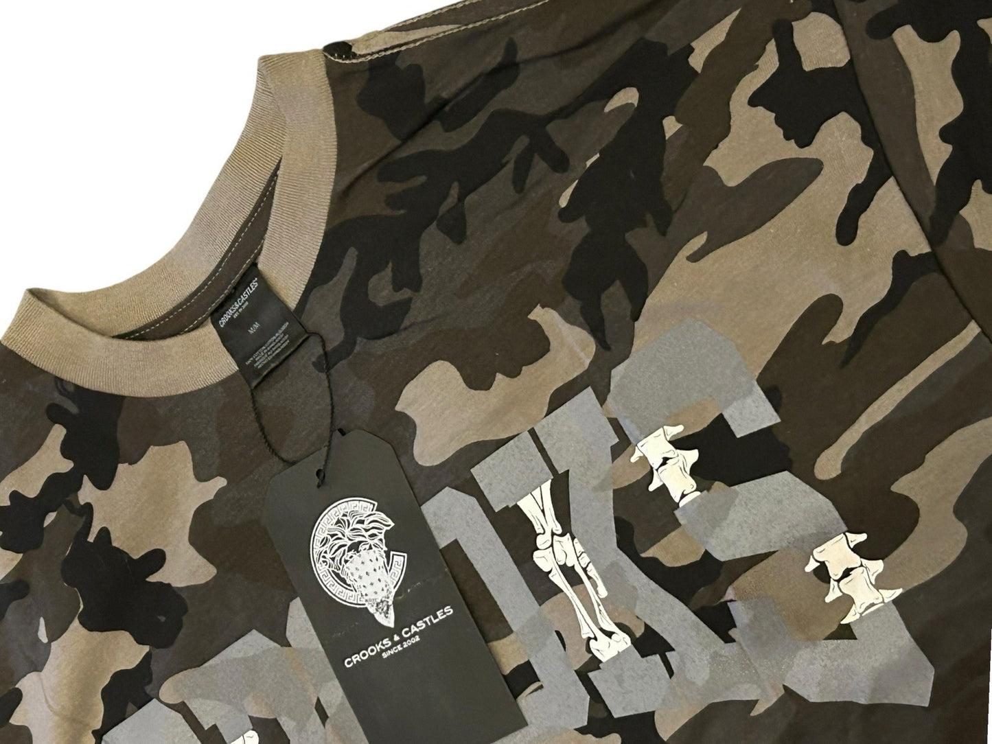  Crooks & Castles  Camo Styled T-Shirt   Men’s Size [ Medium ]1