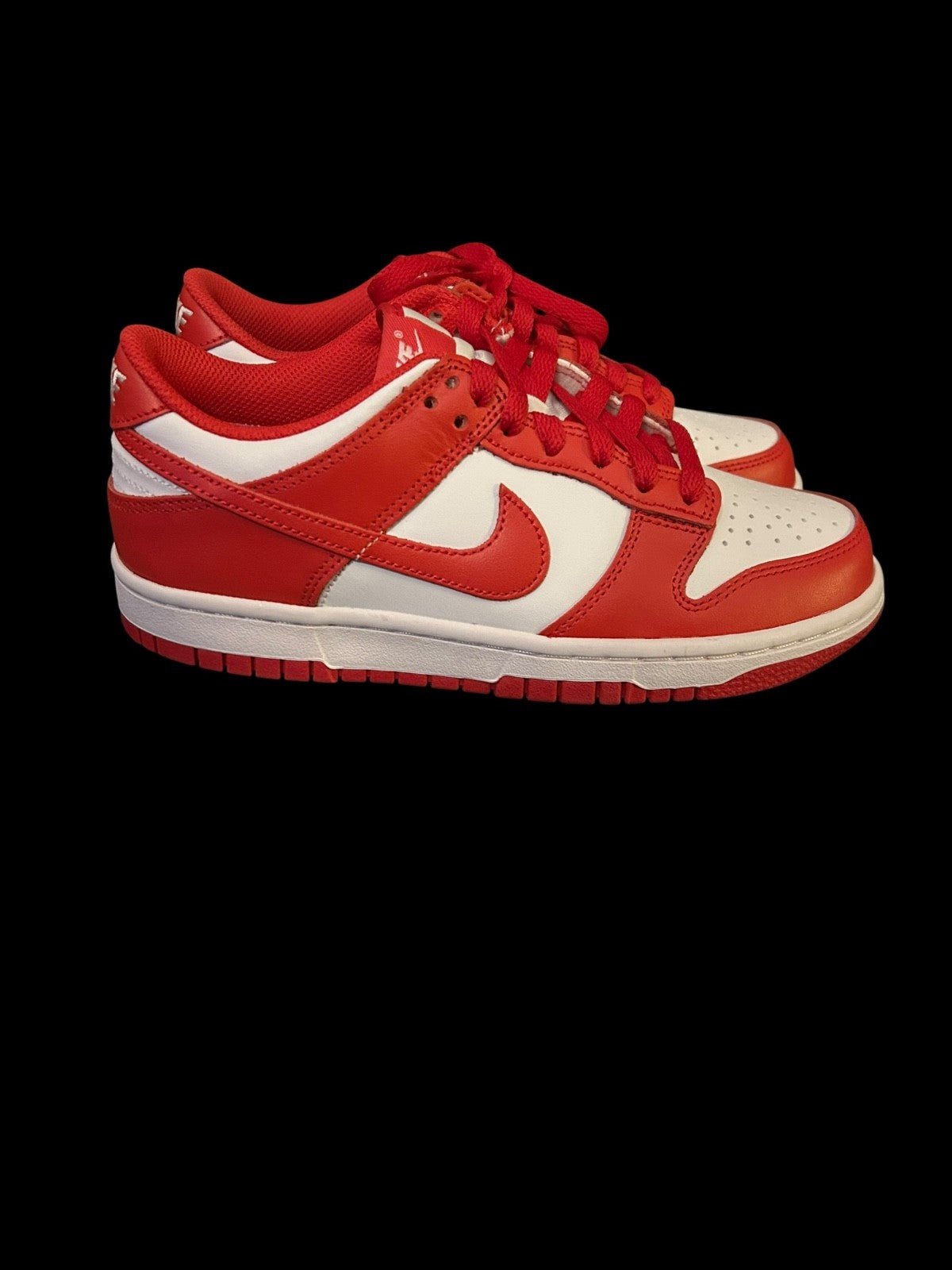 * Nike Dunk Low * White Red University Red Size [ 5Y ] same as [ 6.5W ]2