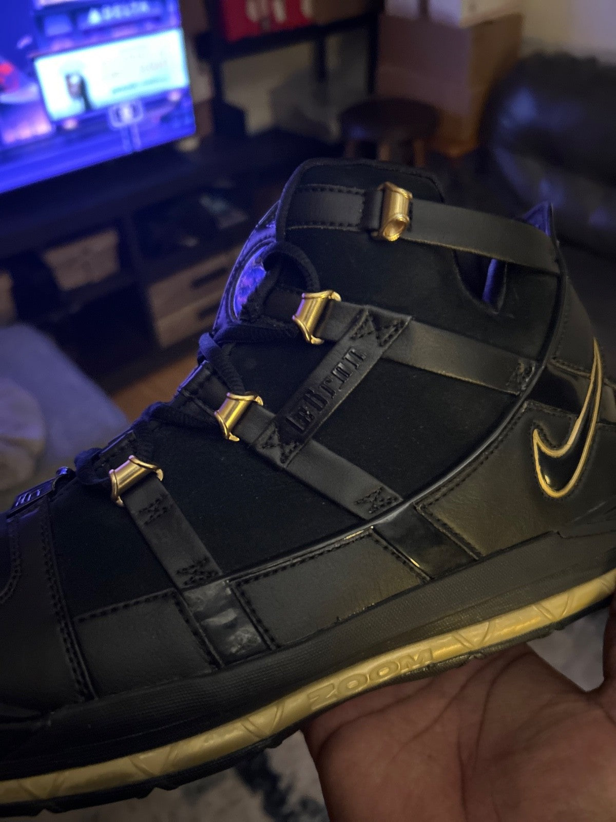 Lebron Zoom 3 Black Metallic Gold [ Size 13M ]5