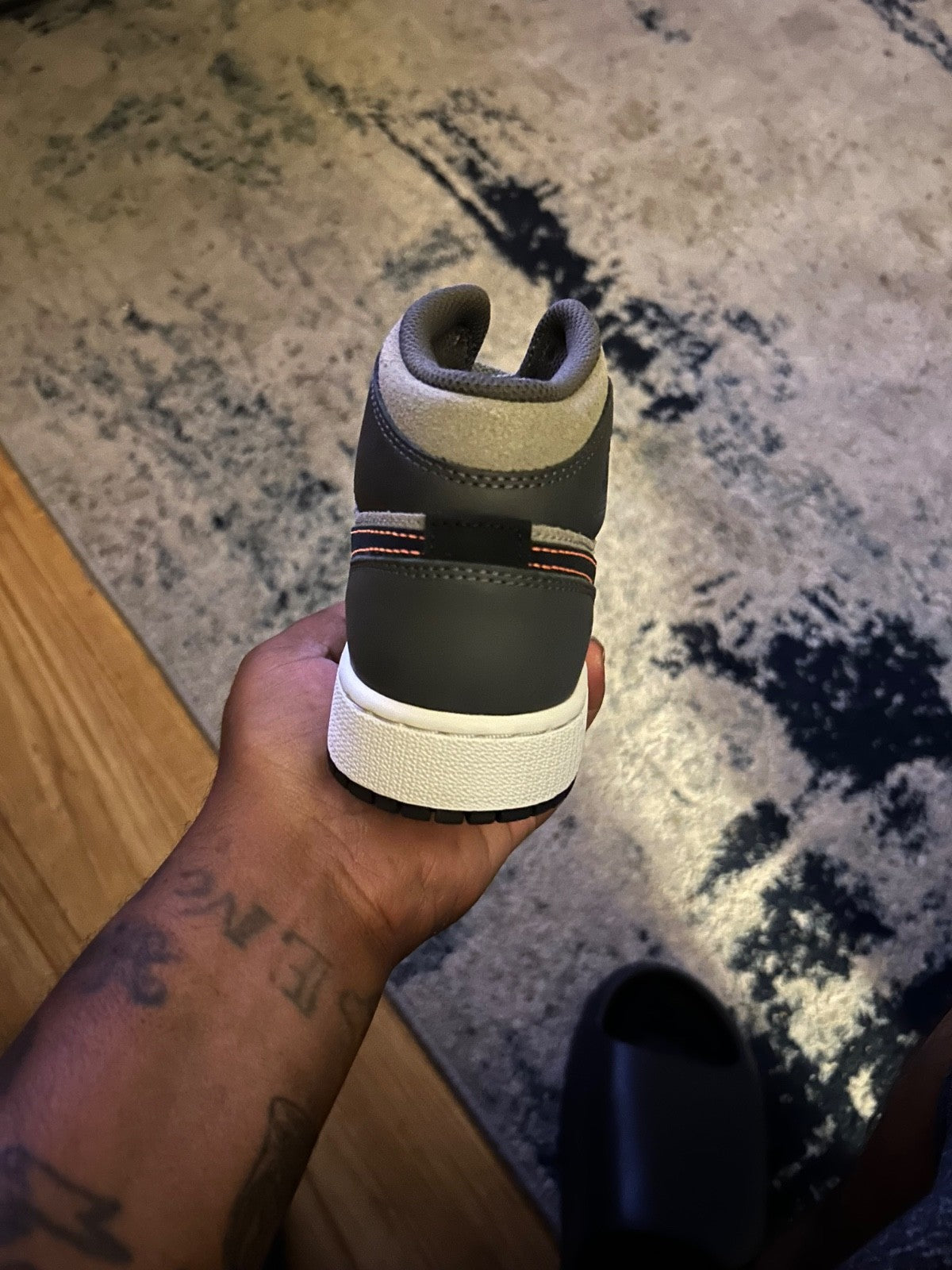 Jordan 1 Mid SE Night Stadium Size [ 5Y/6.5W ]2